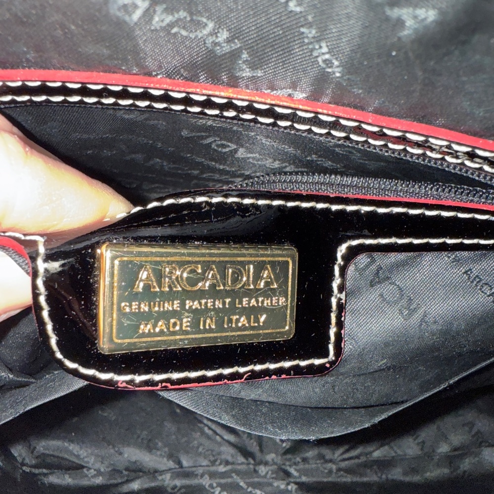 Arcadia Patent Bag - Picture 10 of 10